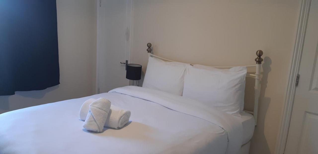 Carmel Serviced Rooms Southampton Bilik gambar