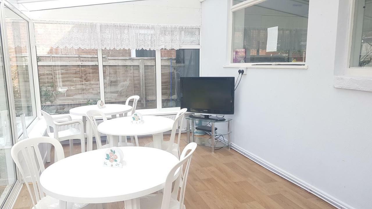 Carmel Serviced Rooms Southampton Luaran gambar